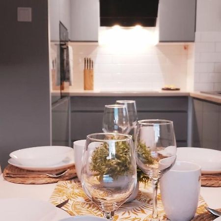 White Velvet Apartment กอร์ซุฟเวียลคอปอลสกี ภายนอก รูปภาพ