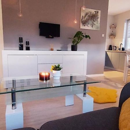 White Velvet Apartment กอร์ซุฟเวียลคอปอลสกี ภายนอก รูปภาพ