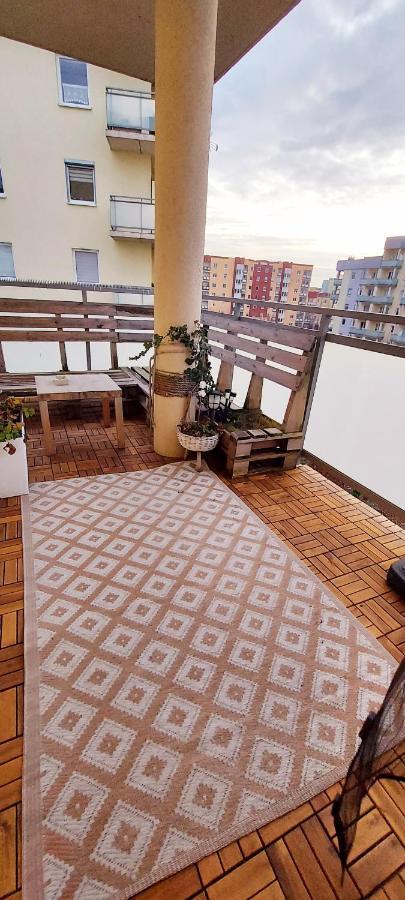 White Velvet Apartment กอร์ซุฟเวียลคอปอลสกี ภายนอก รูปภาพ